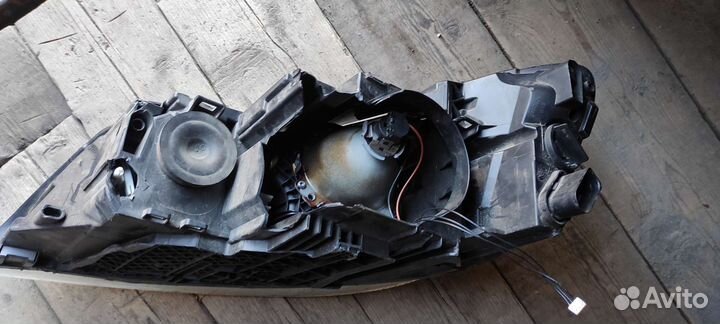 Фара правая Skoda Octavia A5 FL (2008-2013)