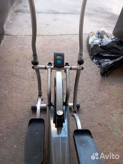 Эллиптический тренажер