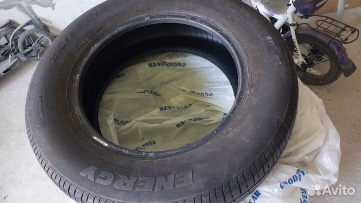 Encore 2000 215/65 R16 98B