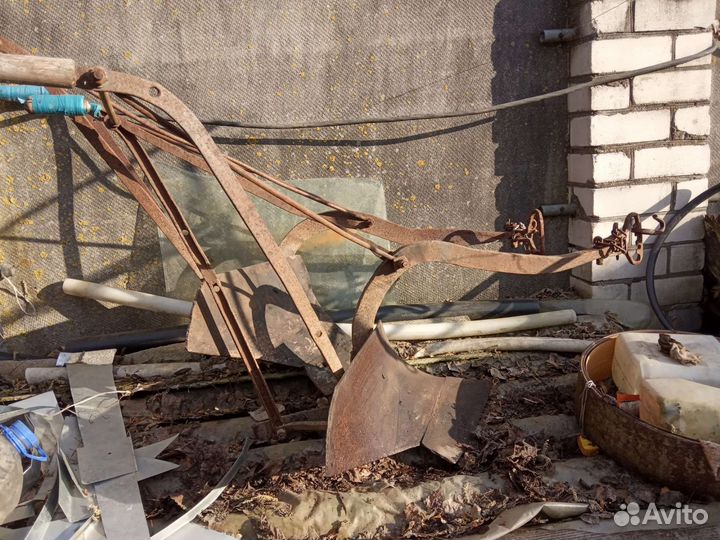 Конный плуг