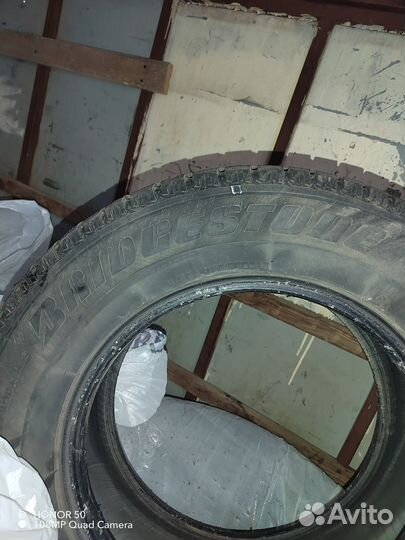 Bridgestone Ice Cruiser 7000 215/70 R16 T