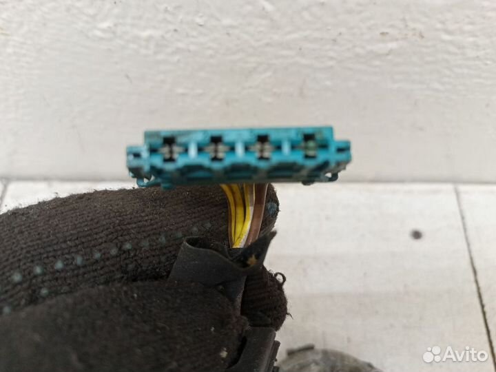 Моторчик стеклоочистителя передний