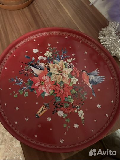 Продам поднос