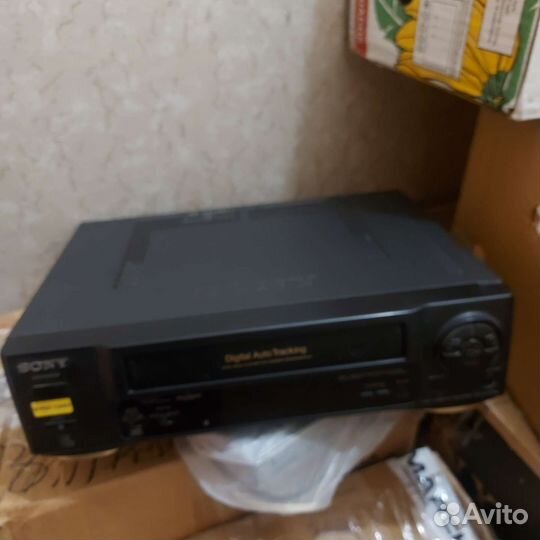 Видеомагнитофон sony