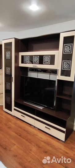 Стенка в гостиную бу