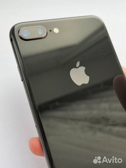 iPhone 8 Plus, 64 ГБ