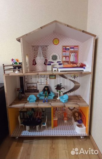 Домик кукольный