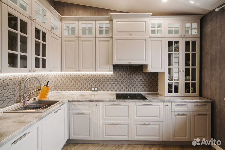 Кухня на заказ до потолка