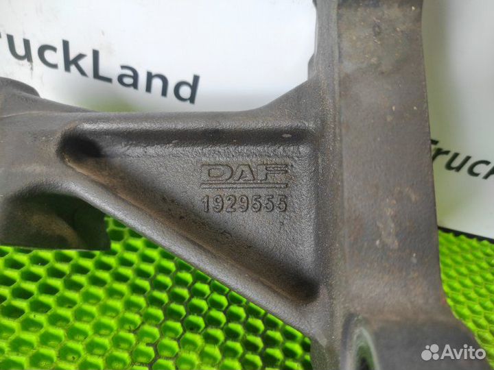 Кронштейн двигателя передний правый Daf Xf 106