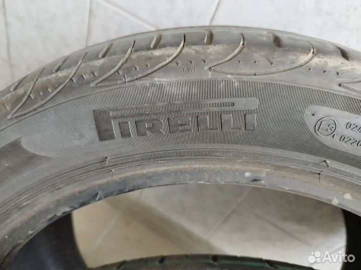 Pirelli P Zero Nero 235/45 R17