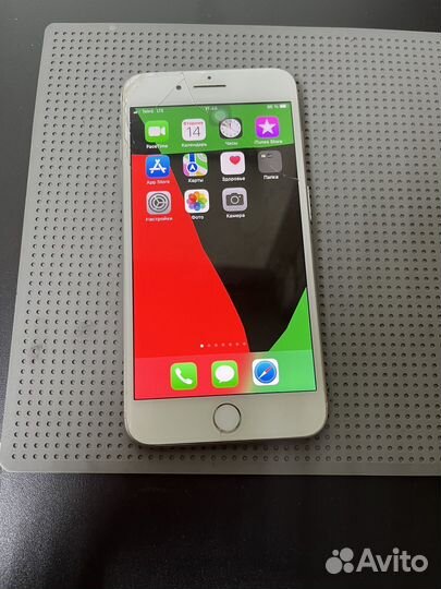 iPhone 8 Plus, 64 ГБ