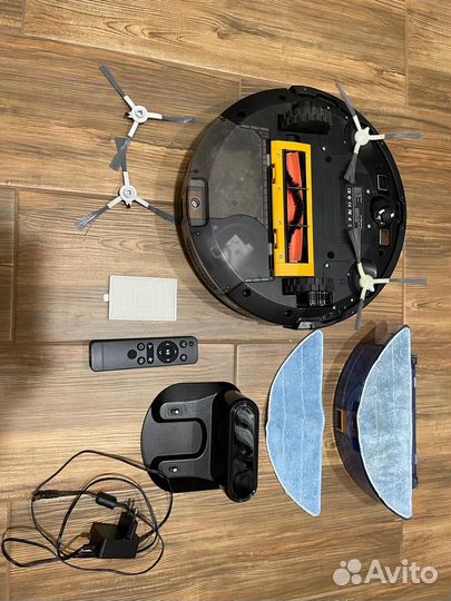 Робот пылесос okami u100