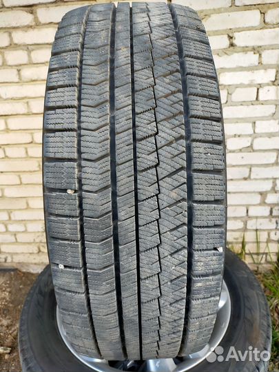 Bridgestone Blizzak Ice 225/55 R18 98S