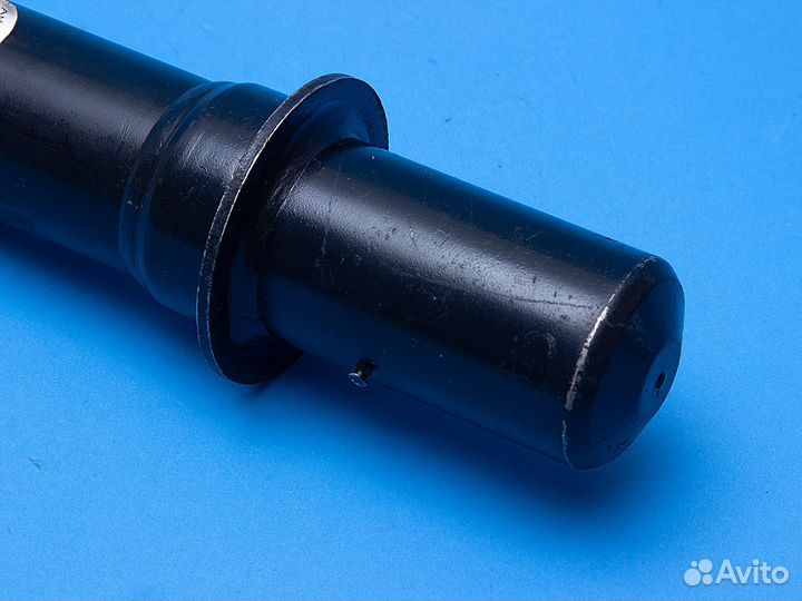 Амортизатор передний Porsche Macan 95B