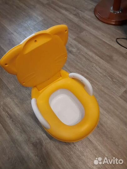 Детский горшок в виде унитаза
