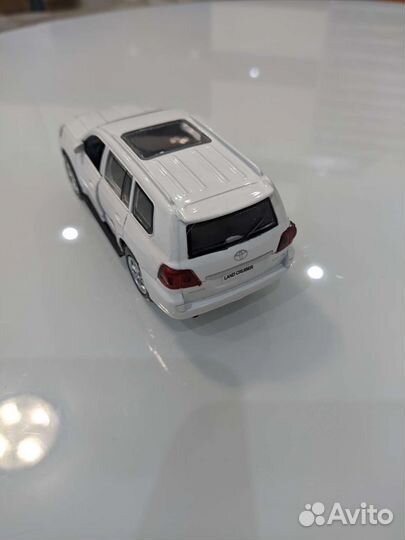 Модель автомобиля тойота