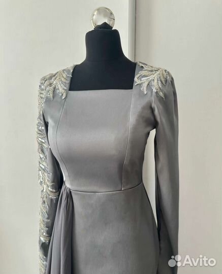 Вечернее платье