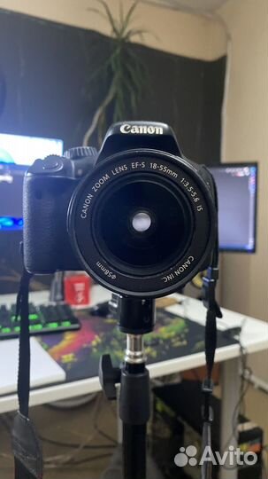 Зеркальный фотоаппарат canon 550d