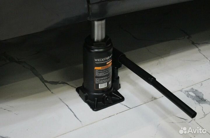 Домкрат автомобильный Бутылочный Гидравлический 8т