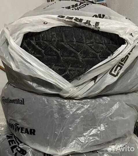 Tigar Winter 235/45 R18