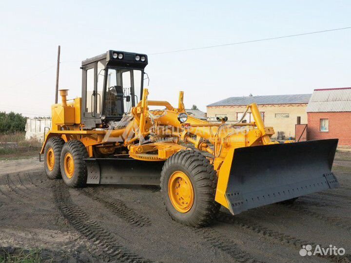 Машинист грейдера