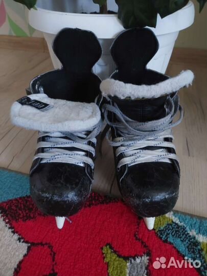 Хоккейные коньки bauer
