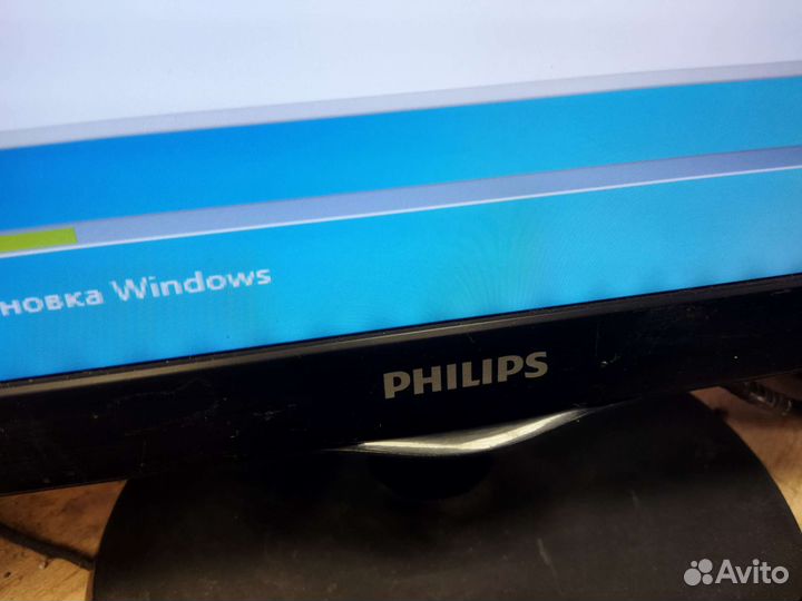 Монитор philips 22 дюйма