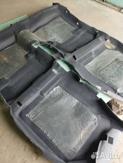 Автомобильный ковролин