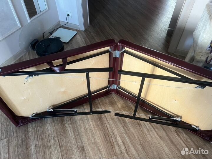 Массажная кушетка