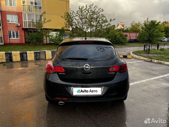 Opel Astra 1.6 AT, 2011, 181 000 км