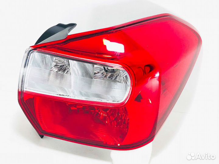 Фонарь правый задний в крыло Subaru XV