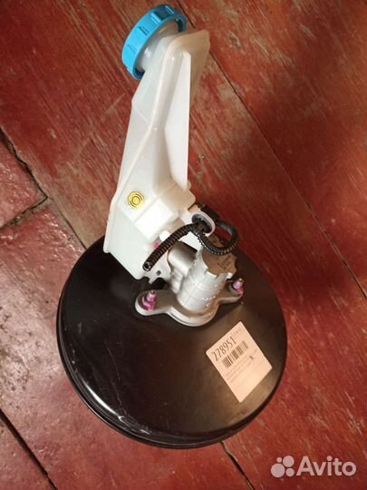 Вакуумный усилитель тормозов на Nissan Qashqai j10