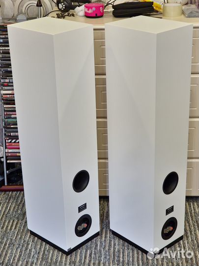 Dynaudio emit m30