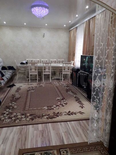 Коттедж 200 м² на участке 7 сот.