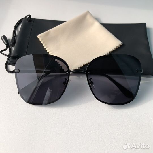 Солнечные очки женские