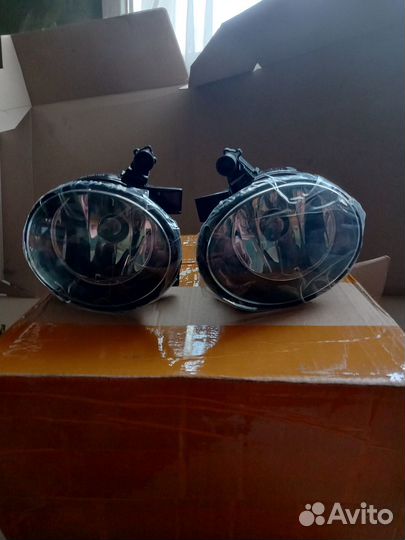 Продам фары для volkswagen passat (multiven) 2 шт