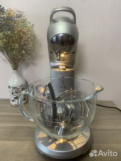 Миксер планетаный Bork b811