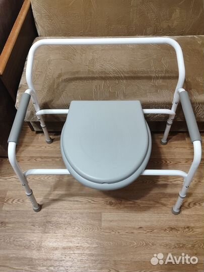 Санитарный стул туалет
