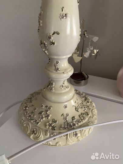 Лампа настольная