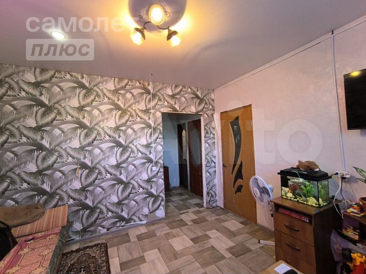 2-к. квартира, 42 м², 1/1 эт.