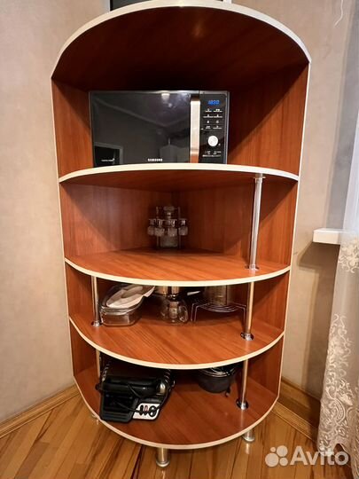 Полка угловая деревянная