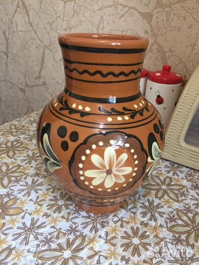 Глиняная ваза