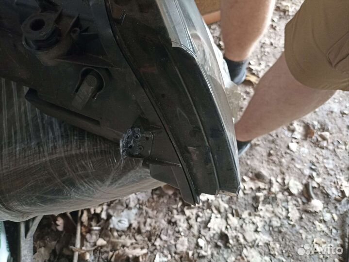 Фара левая Jetta 6