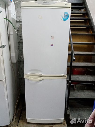 Холодильник бу LG
