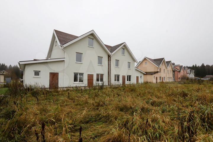 Дом 390 м² на участке 7,5 сот.