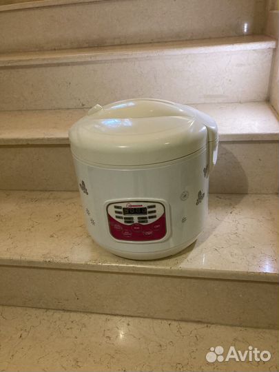 Мультиварка новая