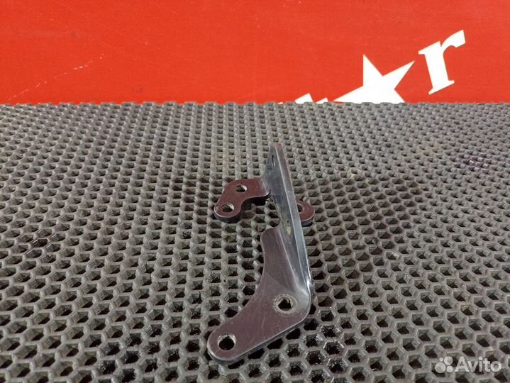 Кронштейн электромагнитного клапана