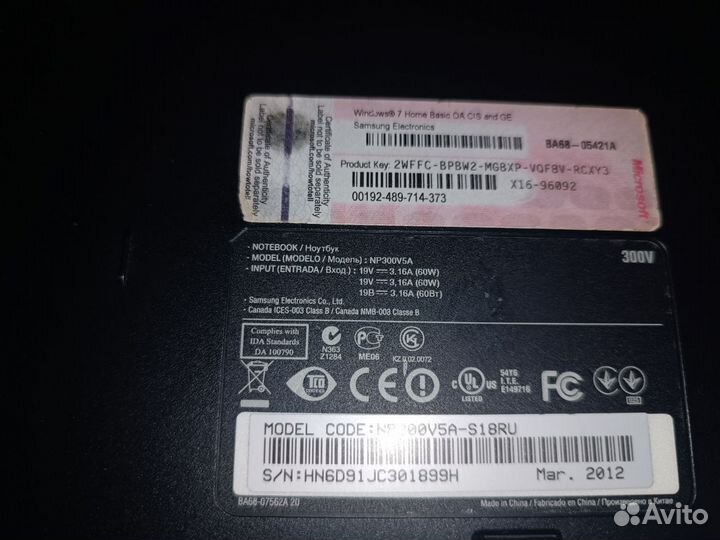 Ноутбук Samsung NP300V5A на i3