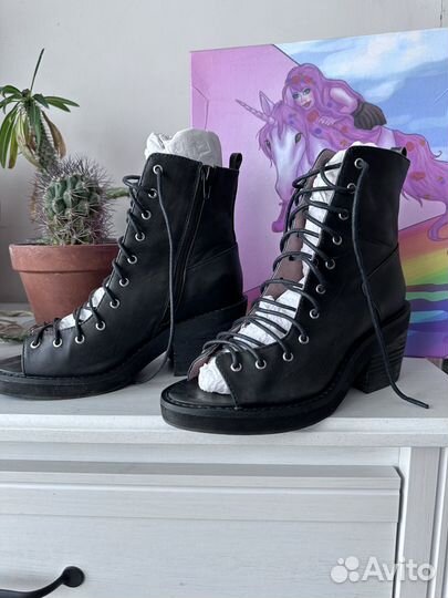 Сандали Jeffrey Campbell (оригинал)