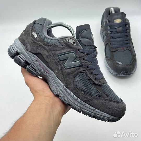 Мужские кроссовки New Balance 2002R Black